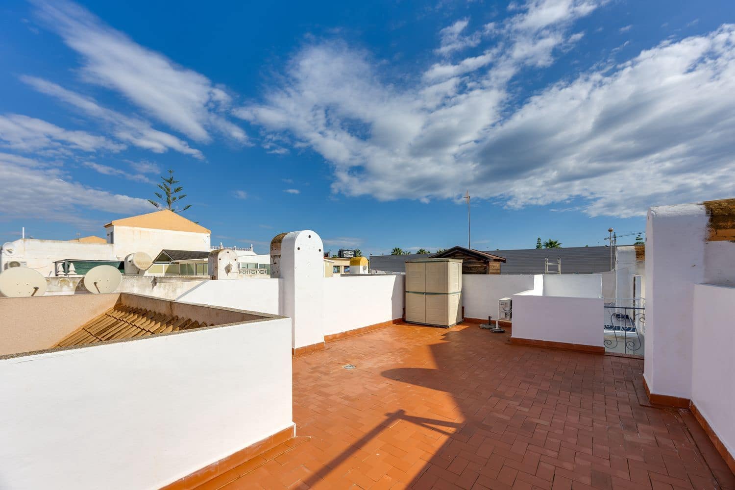 2 soveværelse Byhus til salg i Torrevieja med swimmingpool garage - € 149.000 (Ref: 10176142)