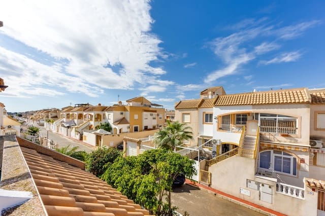 2 soveværelse Byhus til salg i El Chaparral - La Siesta - La Torreta, Torrevieja med swimmingpool garage - € 149.000 (Ref: 10176142)