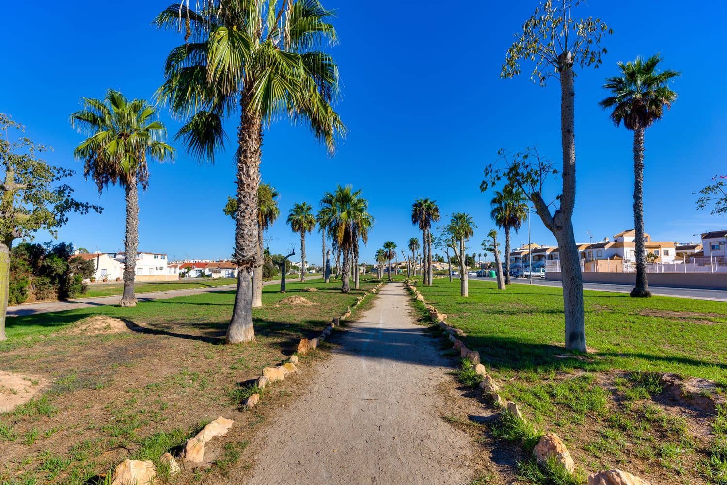 2 soveværelse Byhus til salg i Torrevieja med swimmingpool garage - € 149.000 (Ref: 10176142)
