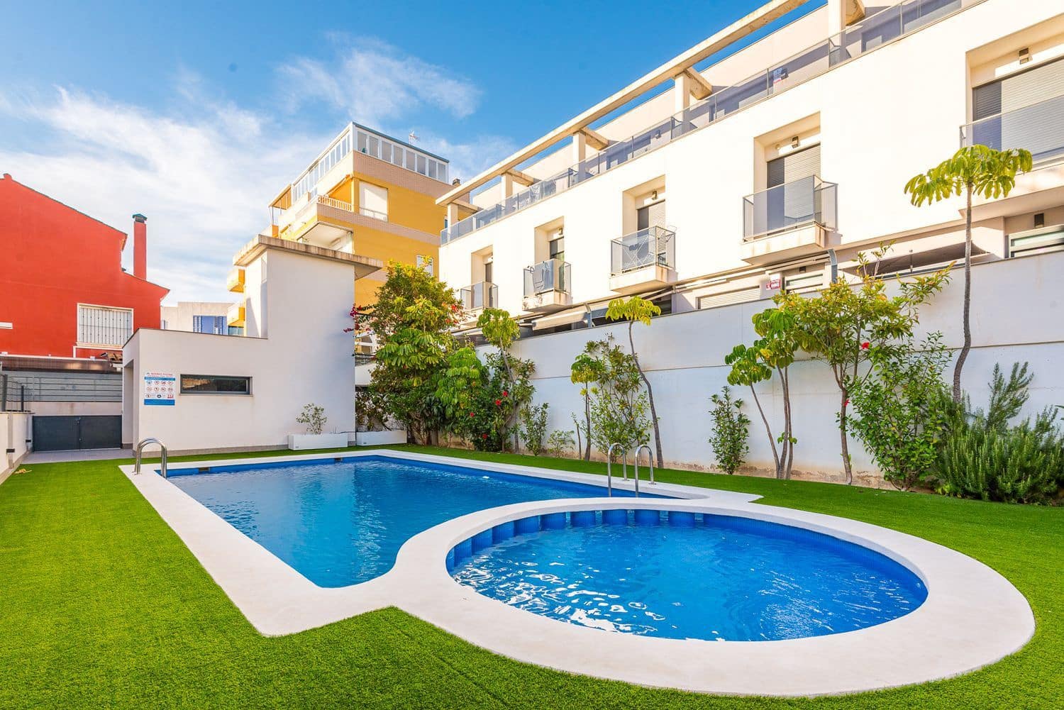 3 soveværelse Byhus til salg i Santa Pola med swimmingpool garage - € 349.000 (Ref: 10186388)