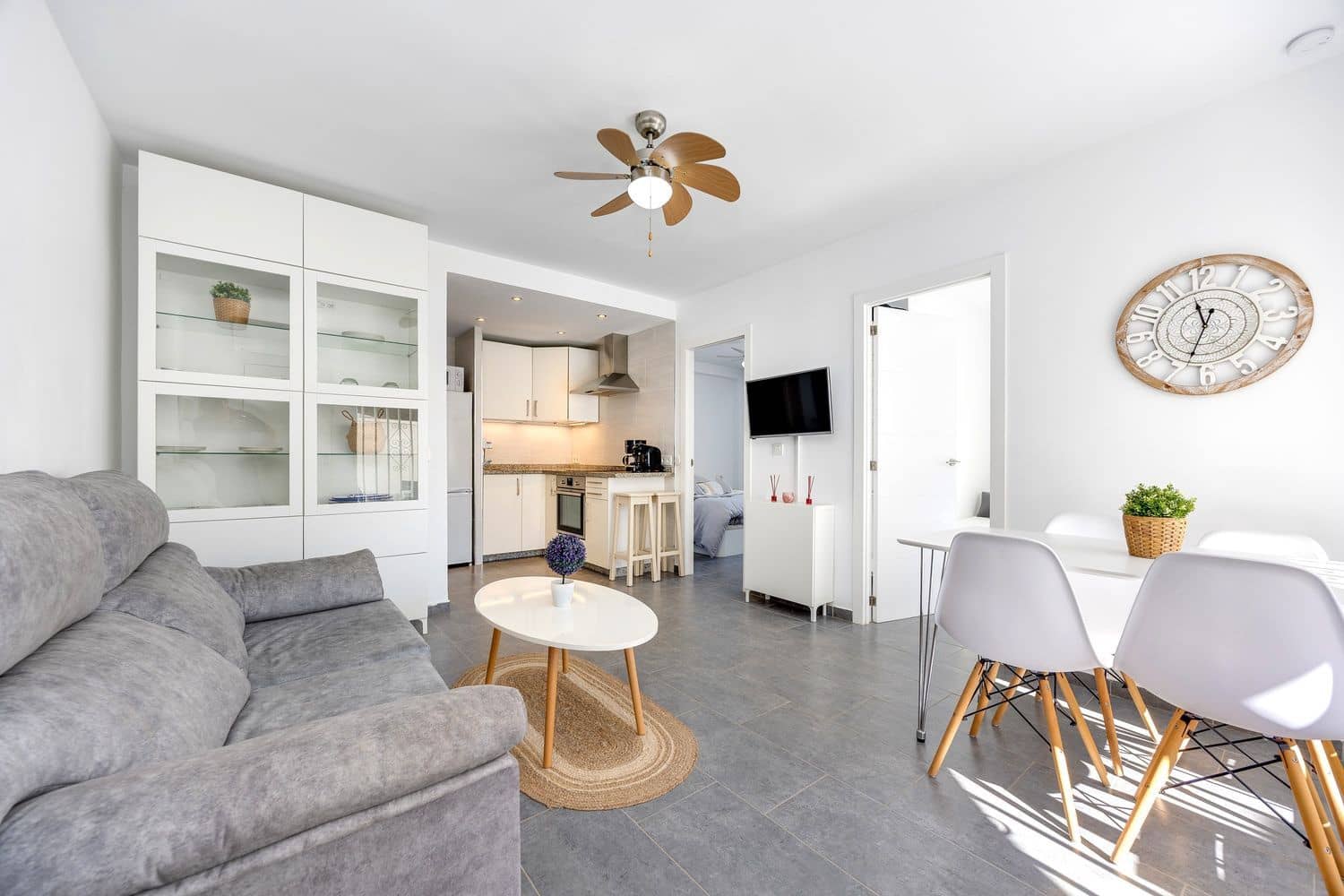 4 soveværelse Byhus til salg i Torrevieja med swimmingpool garage - € 179.000 (Ref: 10186389)