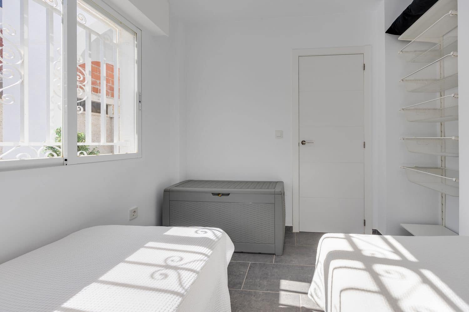 4 soveværelse Byhus til salg i Torrevieja med swimmingpool garage - € 179.000 (Ref: 10186389)