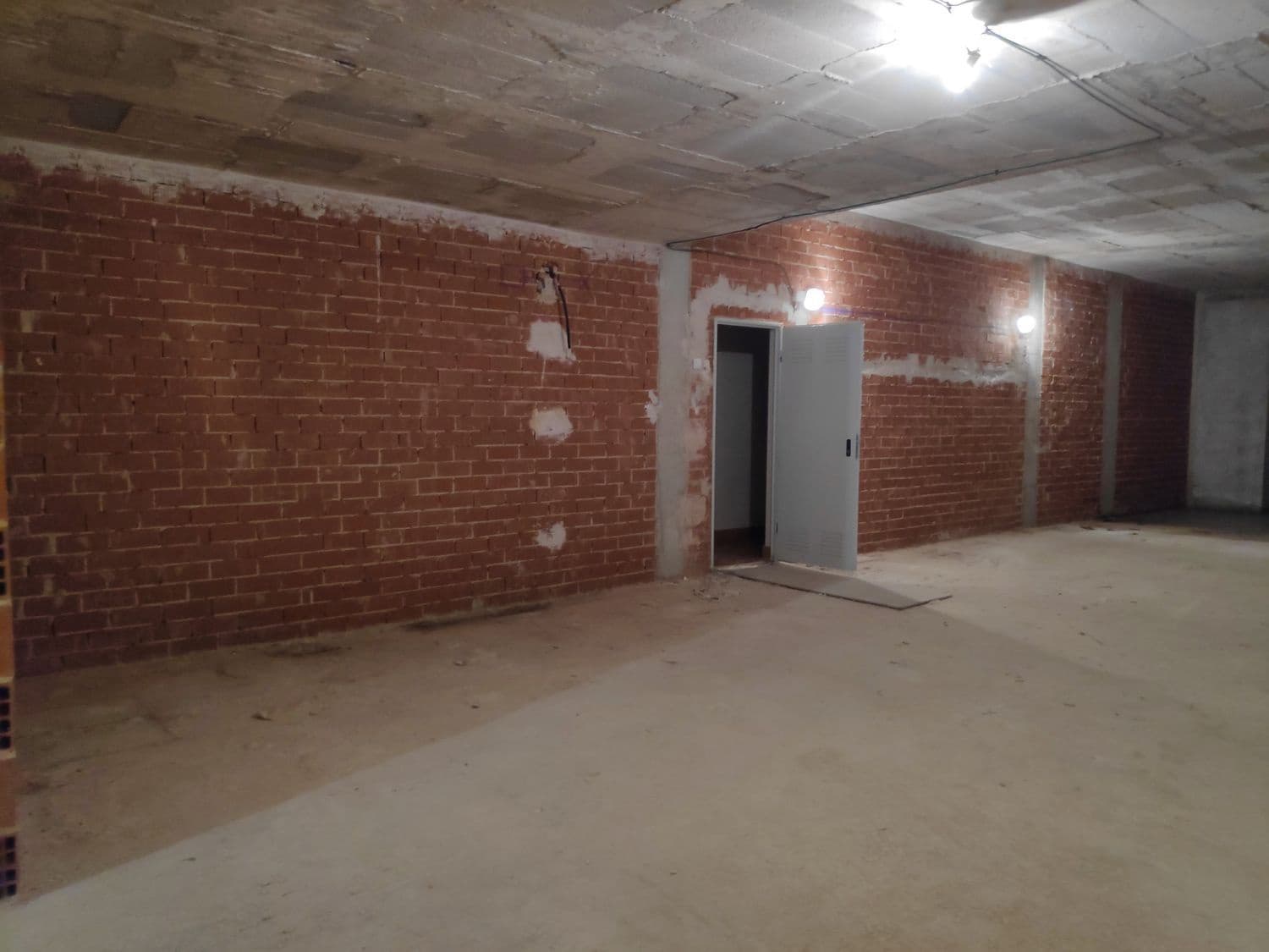 Kommersiell til salgs i El Campello - € 265 000 (Ref: 5254954)