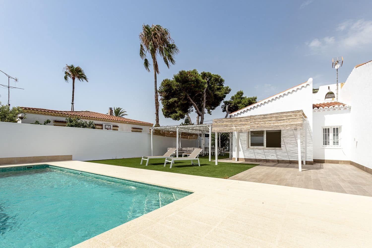 2 chambre Maison de Ville à vendre à Torrevieja avec piscine garage - 330 000 € (Ref: 5418188)