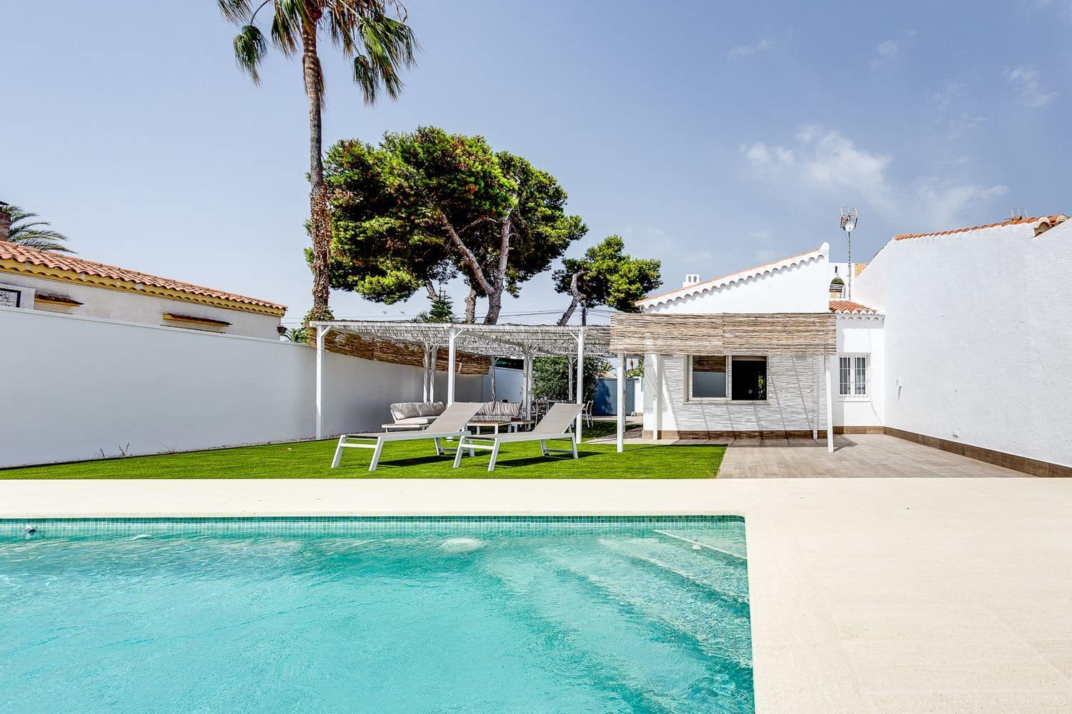 2 chambre Maison de Ville à vendre à Torrevieja avec piscine garage - 330 000 € (Ref: 5418188)