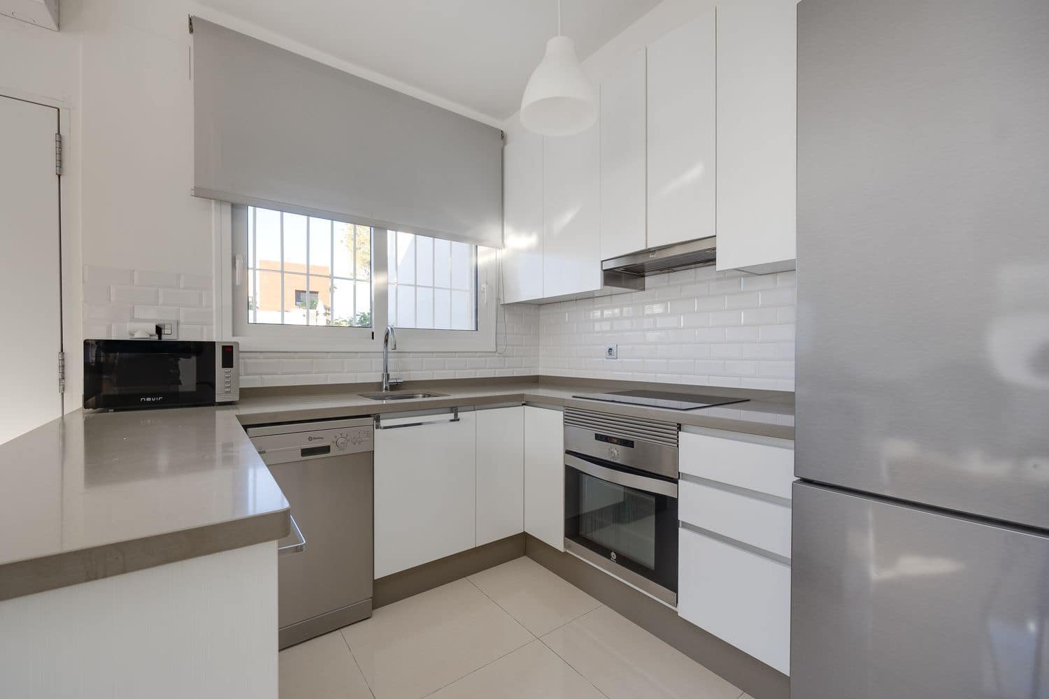 2 chambre Maison de Ville à vendre à Torrevieja avec piscine garage - 330 000 € (Ref: 5418188)