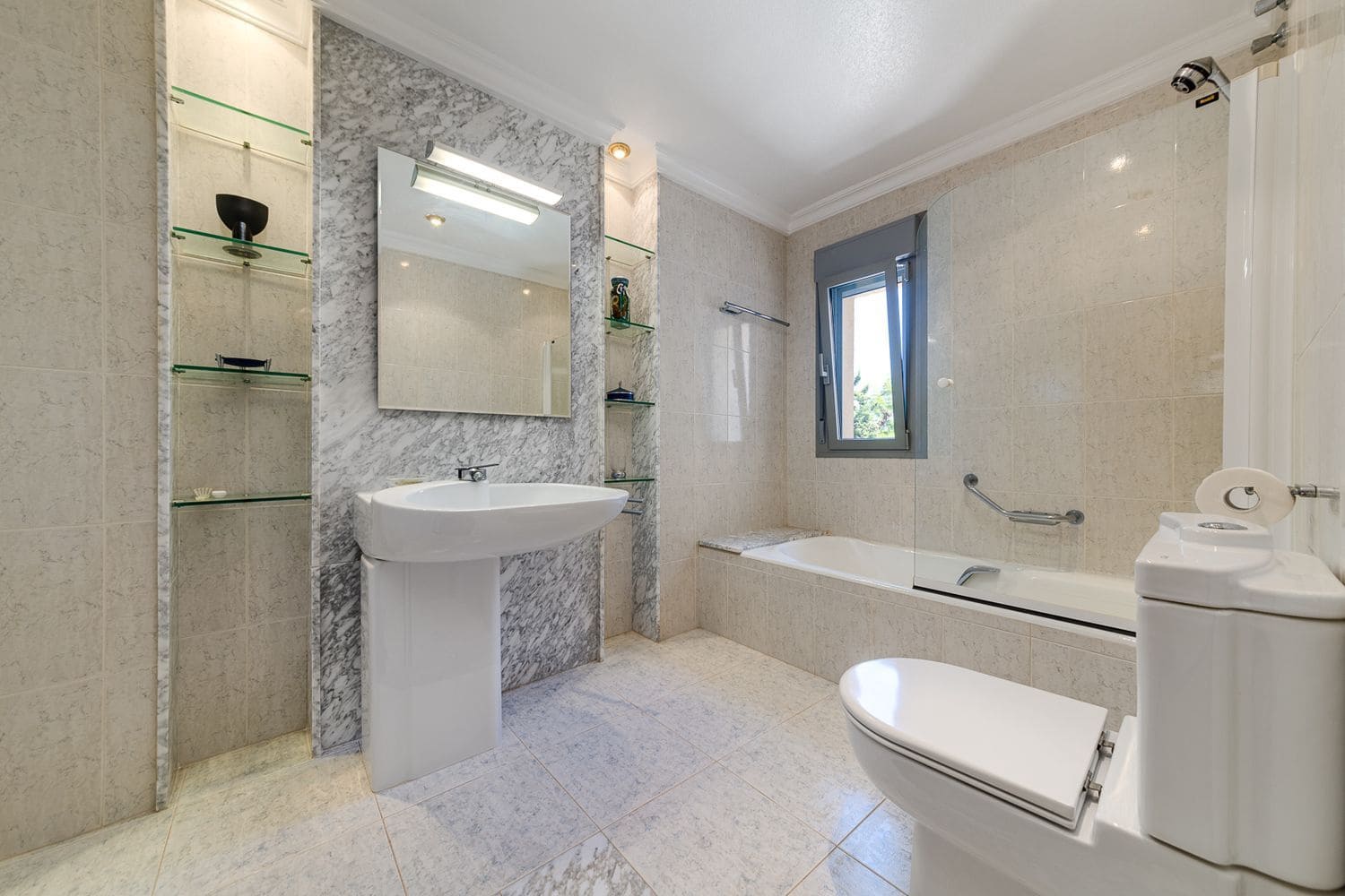 3 chambre Villa/Maison à vendre à Ciudad Quesada avec piscine garage - 840 000 € (Ref: 6942423)