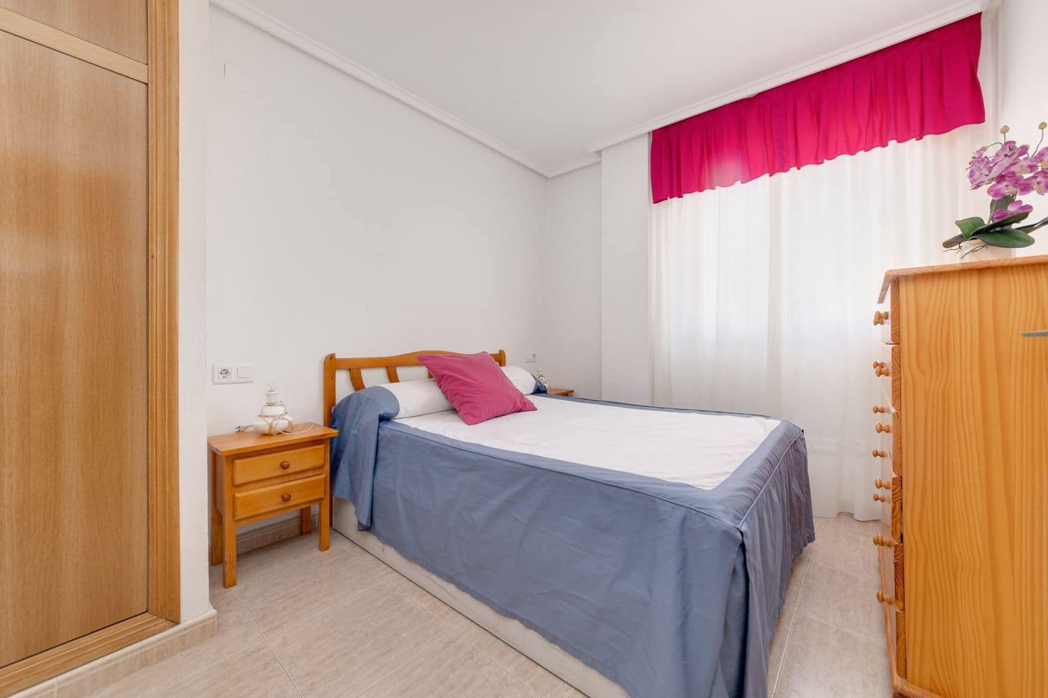 3 soverom Leilighet til salgs i Torrevieja med garasje - € 138 000 (Ref: 8402853)