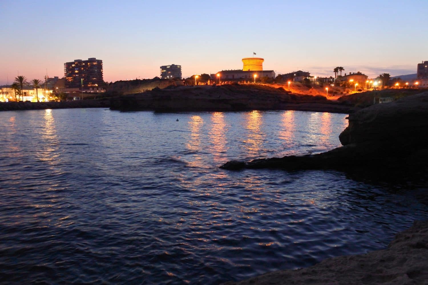 Kommersiell til salgs i El Campello - € 65 000 (Ref: 8459350)