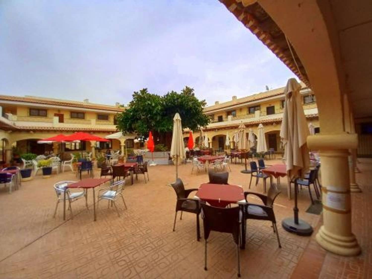 Kommersiell til salgs i El Campello - € 65 000 (Ref: 8459350)