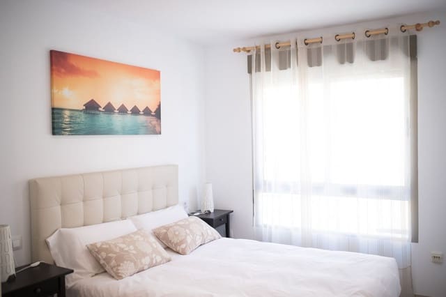 Apartamento de 3 habitaciones en El Campello en venta con piscina garaje - 400.000 € (Ref: 8484386)