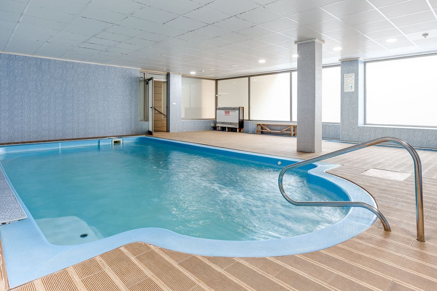 3 sypialnia Apartament na sprzedaż w El Campello z basenem garażem - 400 000 € (Ref: 8484386)