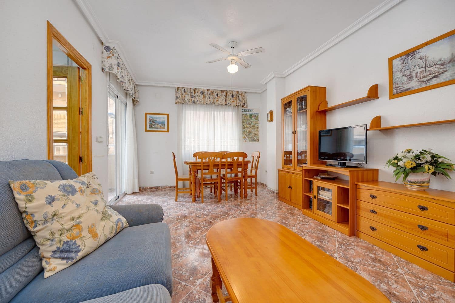 2 soveværelse Lejlighed til salg i Torrevieja med garage - € 157.000 (Ref: 8576246)