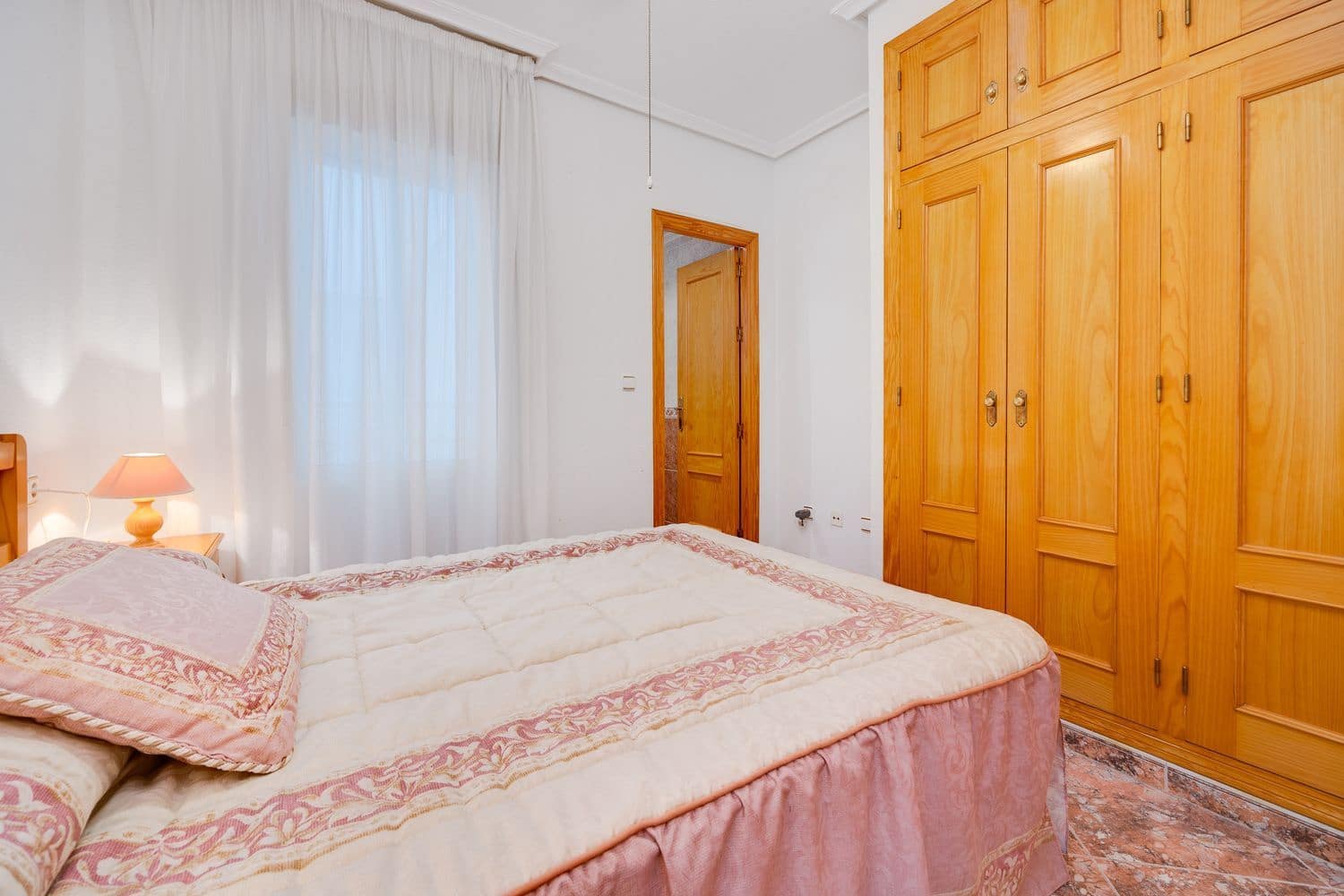 2 soveværelse Lejlighed til salg i Torrevieja med garage - € 157.000 (Ref: 8576246)