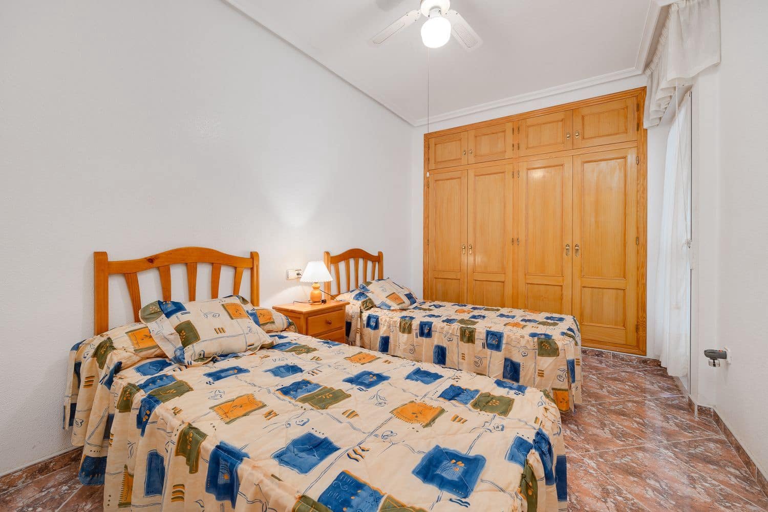 2 soveværelse Lejlighed til salg i Torrevieja med garage - € 157.000 (Ref: 8576246)