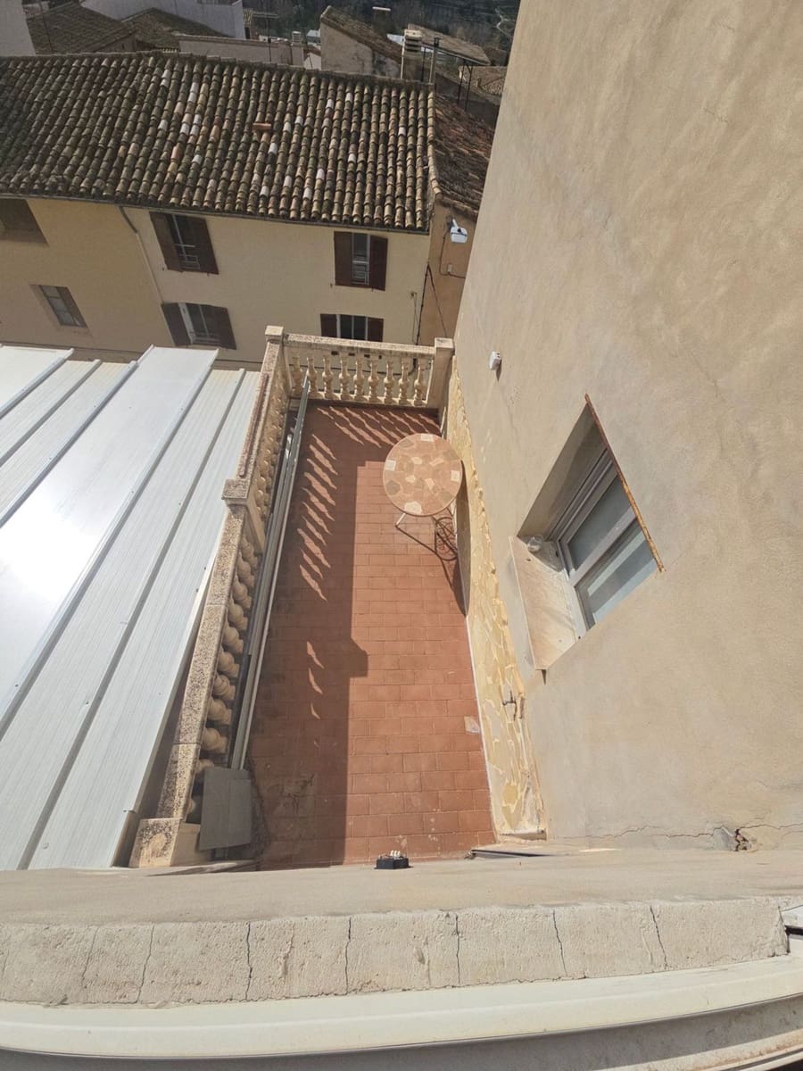 4 soveværelse Byhus til salg i Banyeres de Mariola med swimmingpool - € 184.000 (Ref: 8664958)