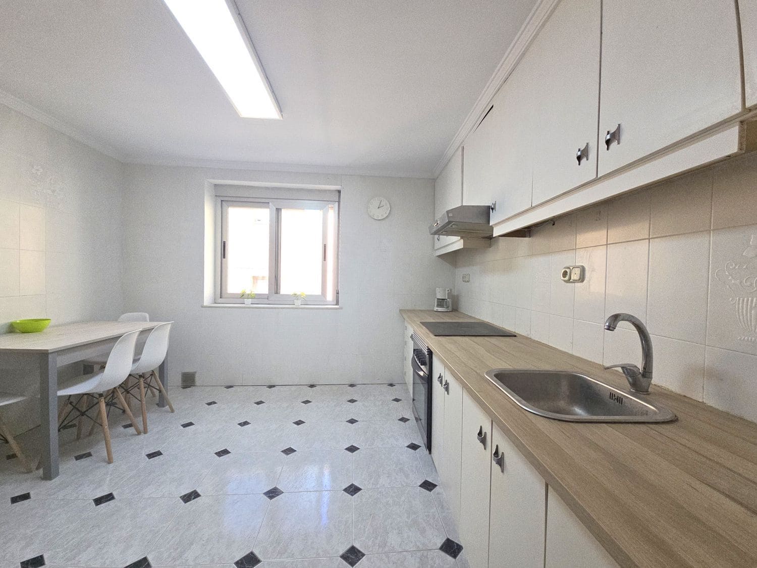 4 soveværelse Byhus til salg i Banyeres de Mariola med swimmingpool - € 184.000 (Ref: 8664958)