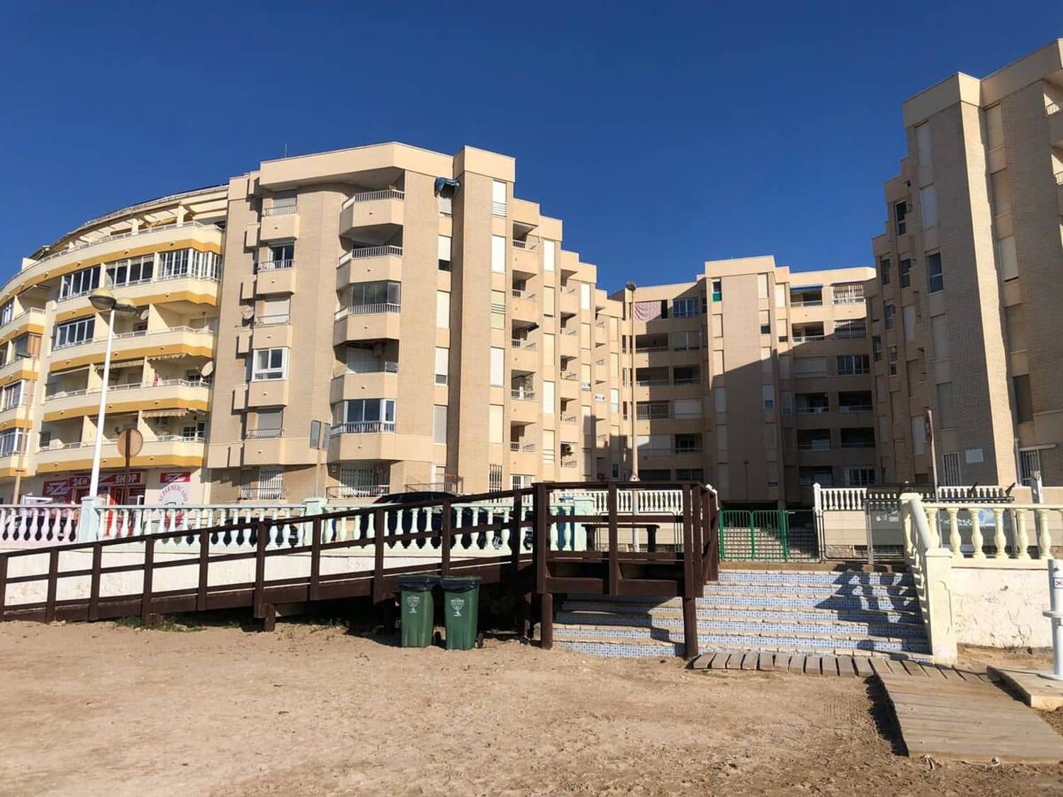Appartamento in vendita in Torrevieja con garage - 135.000 € (Rif: 8789052)