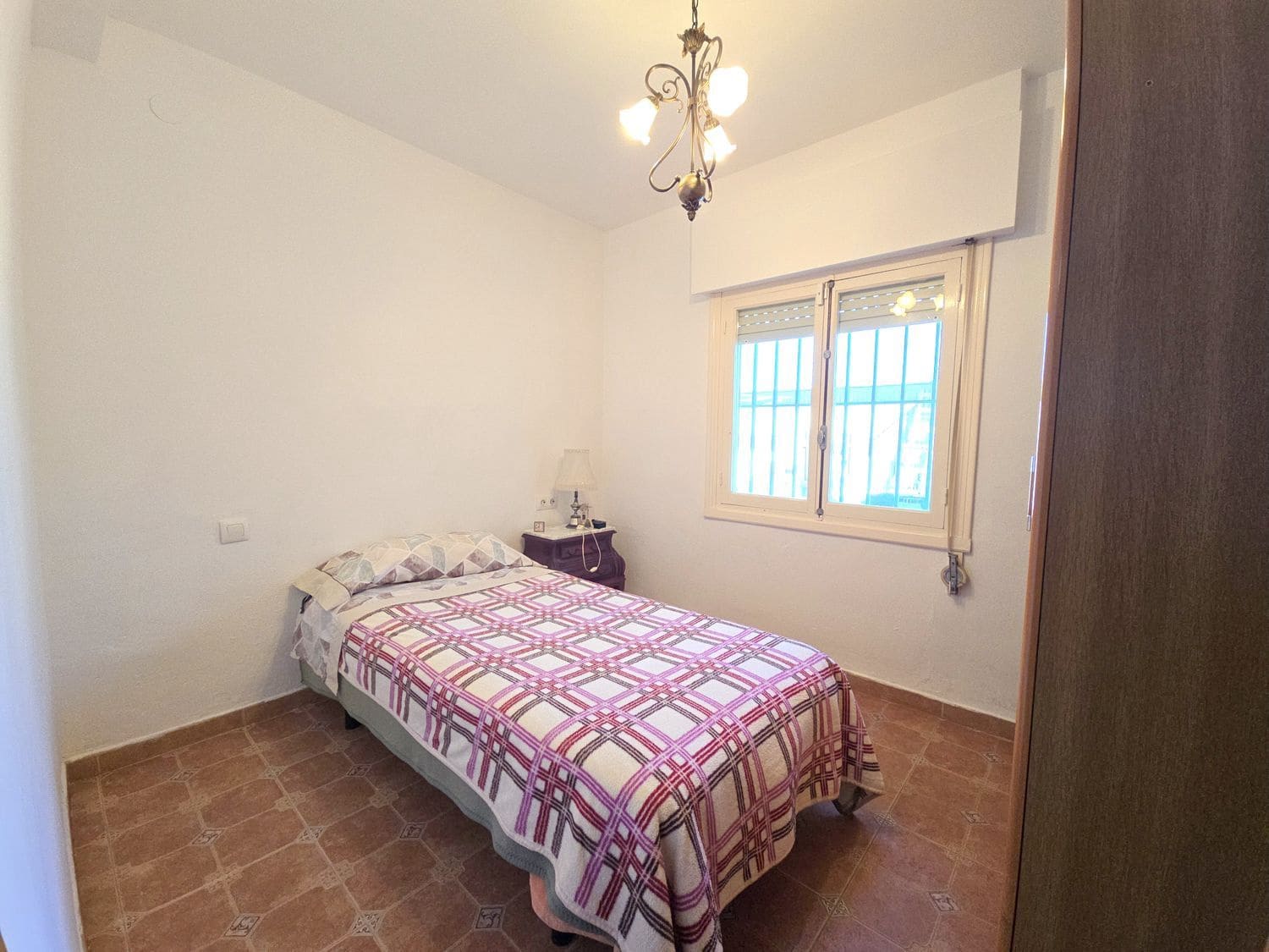 4 sypialnia Finka/Dom wiejski na sprzedaż w La Alcoraya z basenem garażem - 280 000 € (Ref: 8800533)