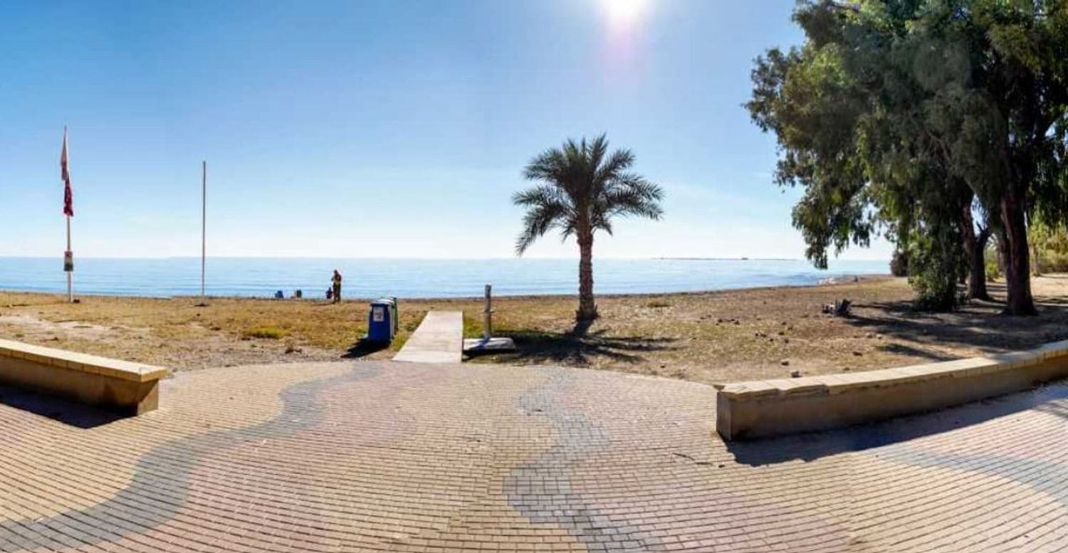 1 makuuhuone Huoneisto myytävänä paikassa La Villajoyosa / Vila Joiosa mukana uima-altaan 
autotalli - 325 000 € (Ref: 8812124)