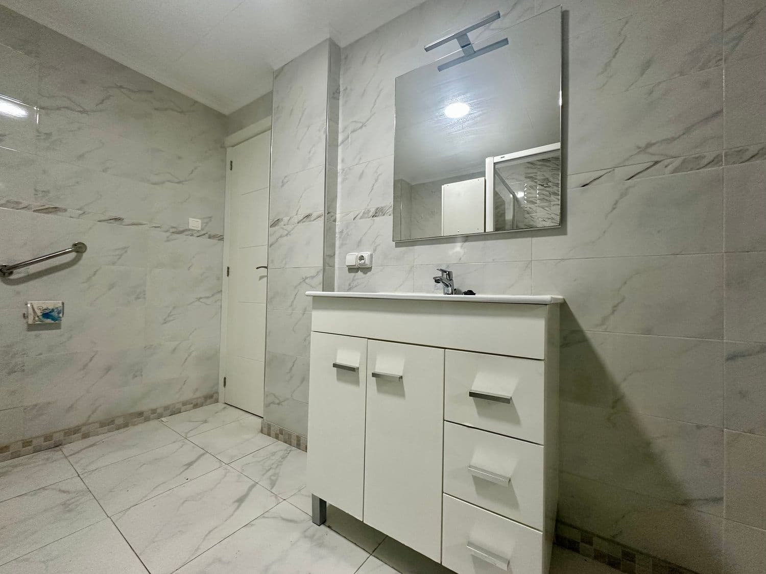 3 slaapkamer Appartement te koop in Torrevieja met garage - € 155.000 (Ref: 8842969)