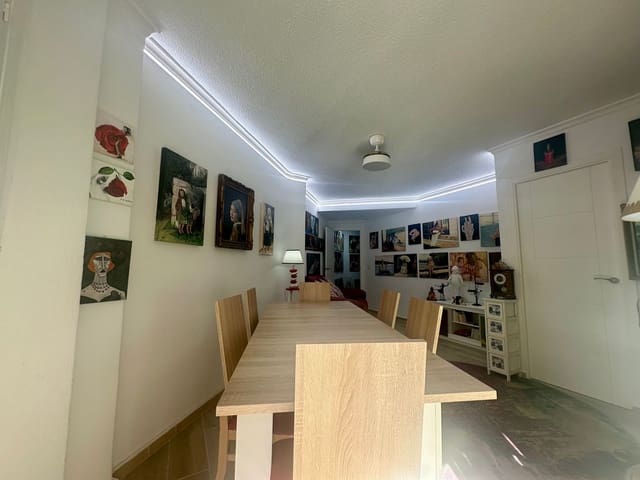 3 quarto Apartamento para venda em Playa del Cura, Torrevieja com garagem - 155 000 € (Ref: 8842969)