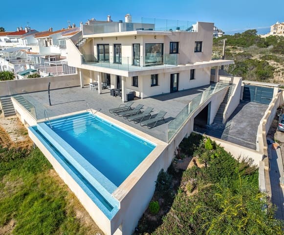 4 soveværelse Byhus til salg i Torreblanca, Torrevieja med swimmingpool garage - € 950.000 (Ref: 8881386)