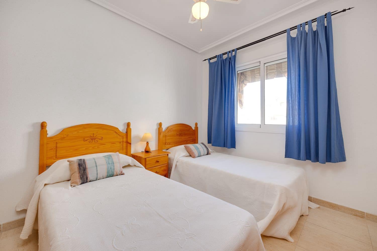 2 slaapkamer Appartement te koop in Torrevieja met zwembad garage - € 119.900 (Ref: 8901971)