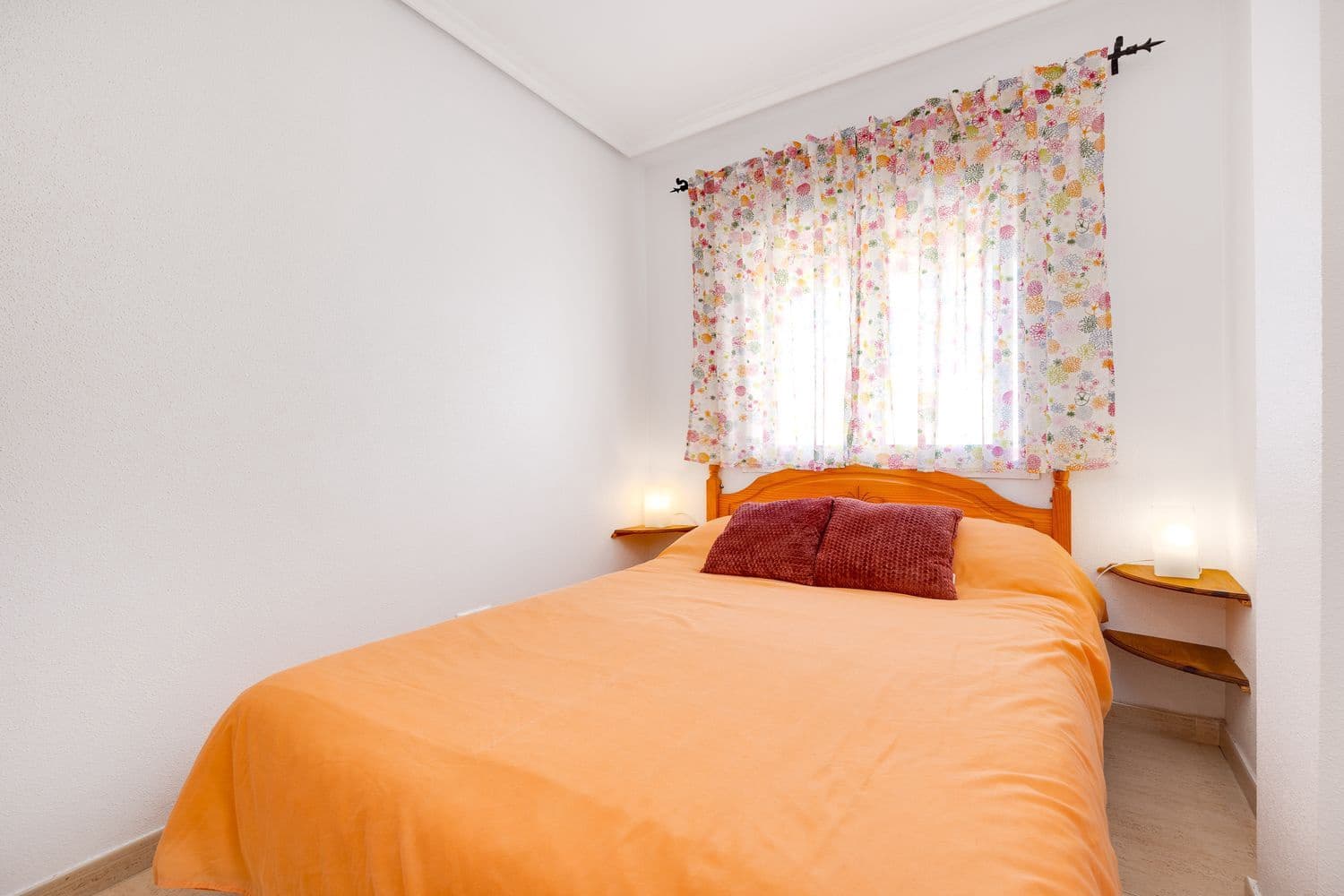 2 slaapkamer Appartement te koop in Torrevieja met zwembad garage - € 119.900 (Ref: 8901971)
