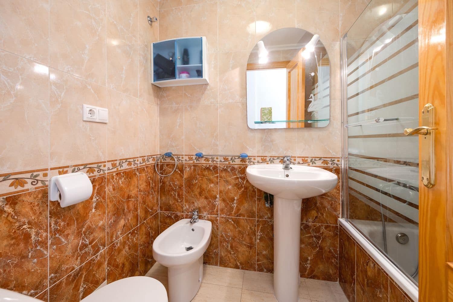 2 slaapkamer Appartement te koop in Torrevieja met zwembad garage - € 119.900 (Ref: 8901971)