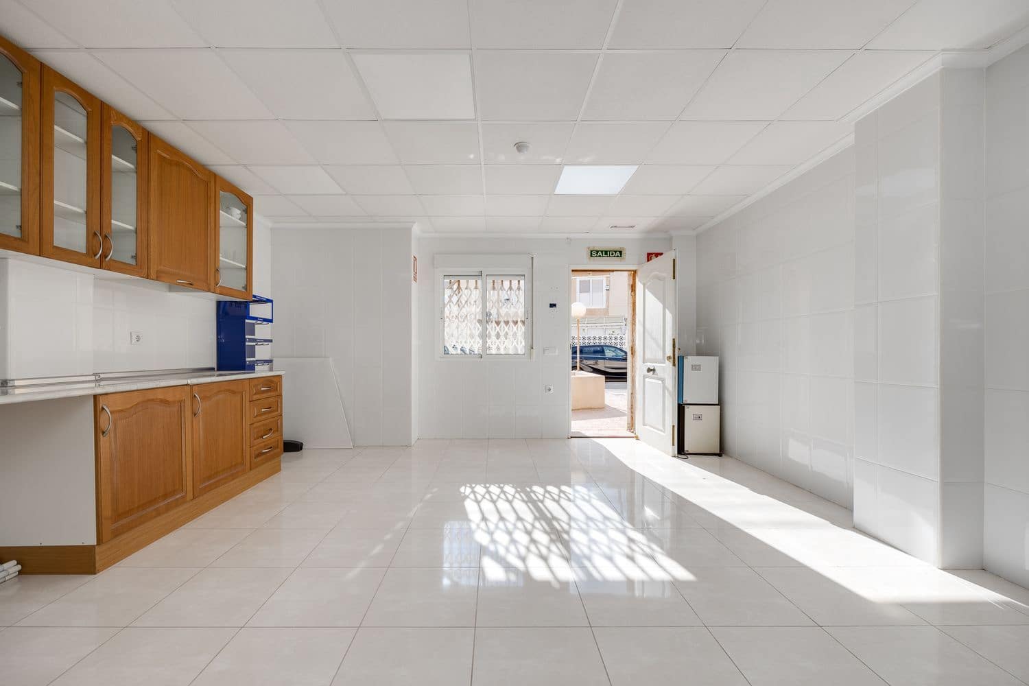 Bedrijf te koop in Torrevieja - € 350.000 (Ref: 8902948)