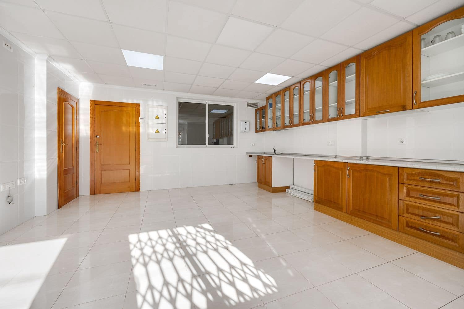 Bedrijf te koop in Torrevieja - € 350.000 (Ref: 8902948)