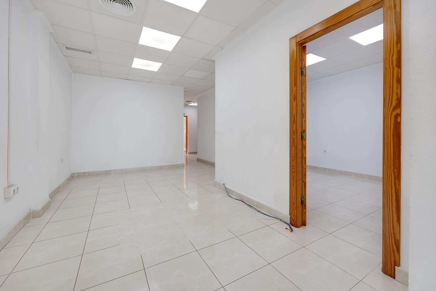 Bedrijf te koop in Torrevieja - € 350.000 (Ref: 8902948)