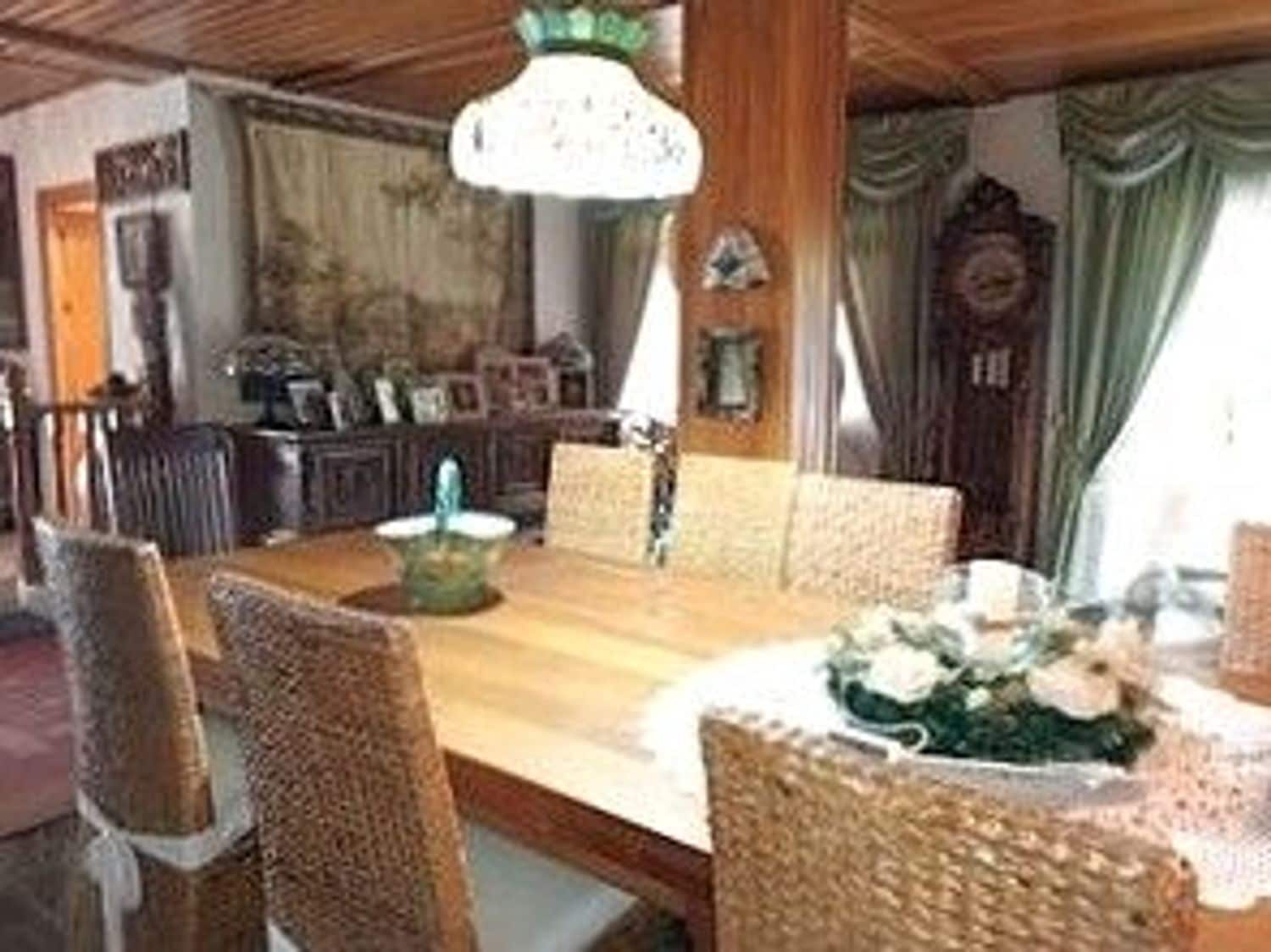 4 soverom Villa til salgs i El Campello med svømmebasseng garasje - € 840 000 (Ref: 8925471)