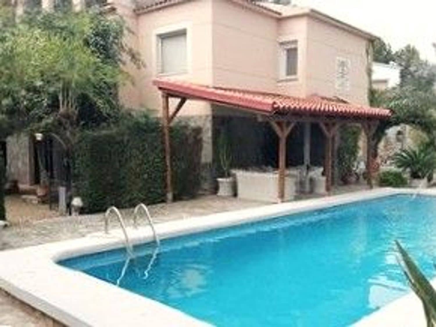 4 soverom Villa til salgs i El Campello med svømmebasseng garasje - € 840 000 (Ref: 8925471)