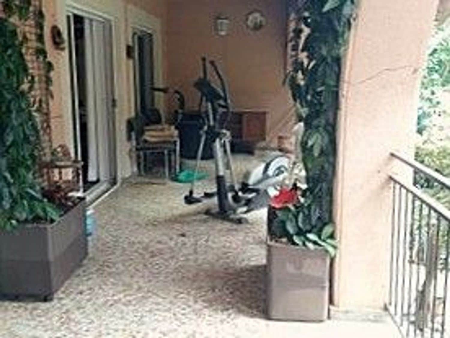 4 soverom Villa til salgs i El Campello med svømmebasseng garasje - € 840 000 (Ref: 8925471)