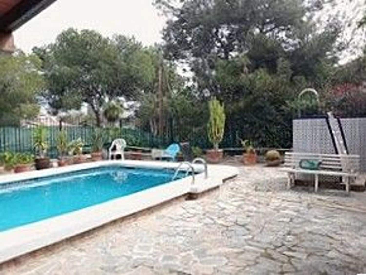 4 soverom Villa til salgs i El Campello med svømmebasseng garasje - € 840 000 (Ref: 8925471)