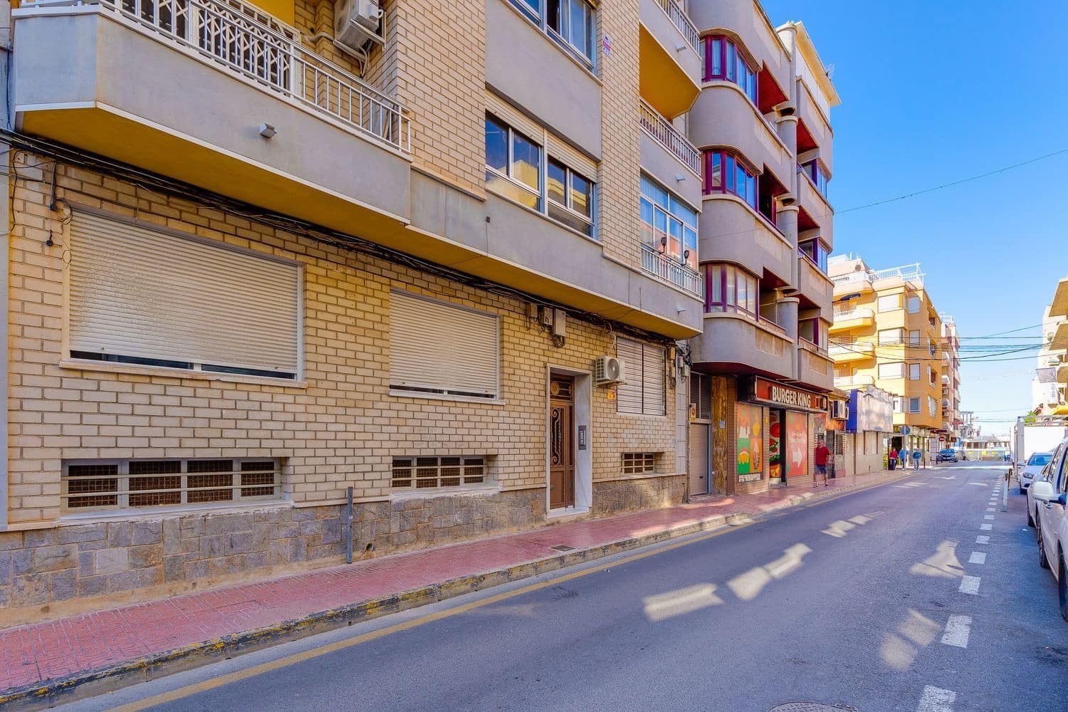 2 soverom Leilighet til salgs i Torrevieja med garasje - € 138 000 (Ref: 8945843)