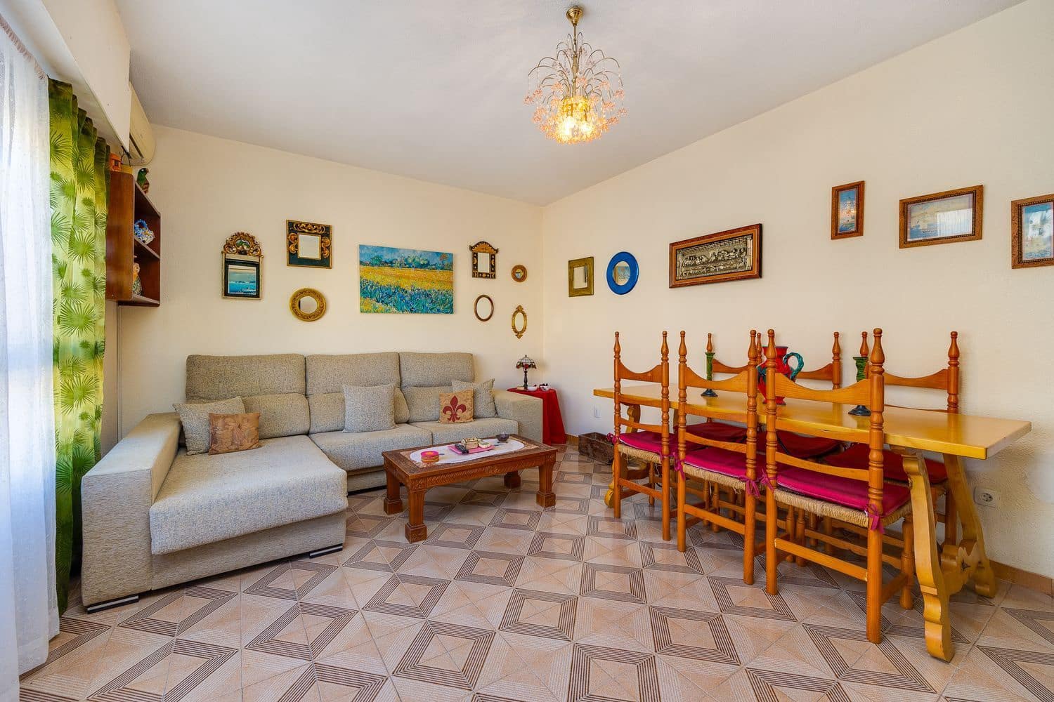 2 soverom Leilighet til salgs i Torrevieja med garasje - € 138 000 (Ref: 8945843)