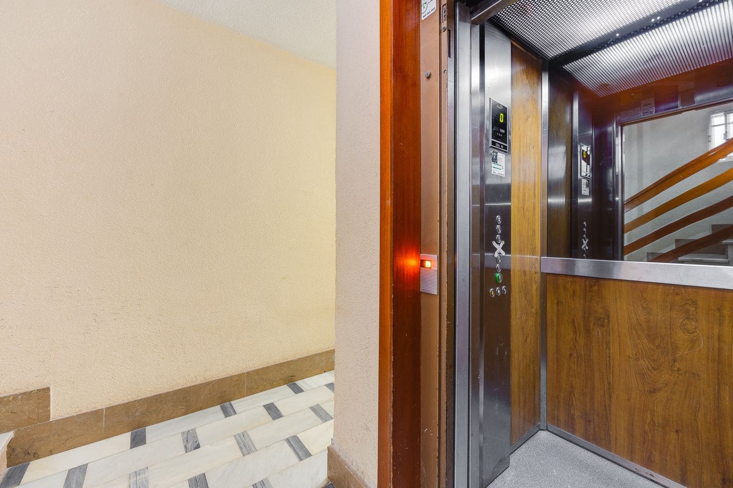 2 soverom Leilighet til salgs i Torrevieja med garasje - € 138 000 (Ref: 8945843)