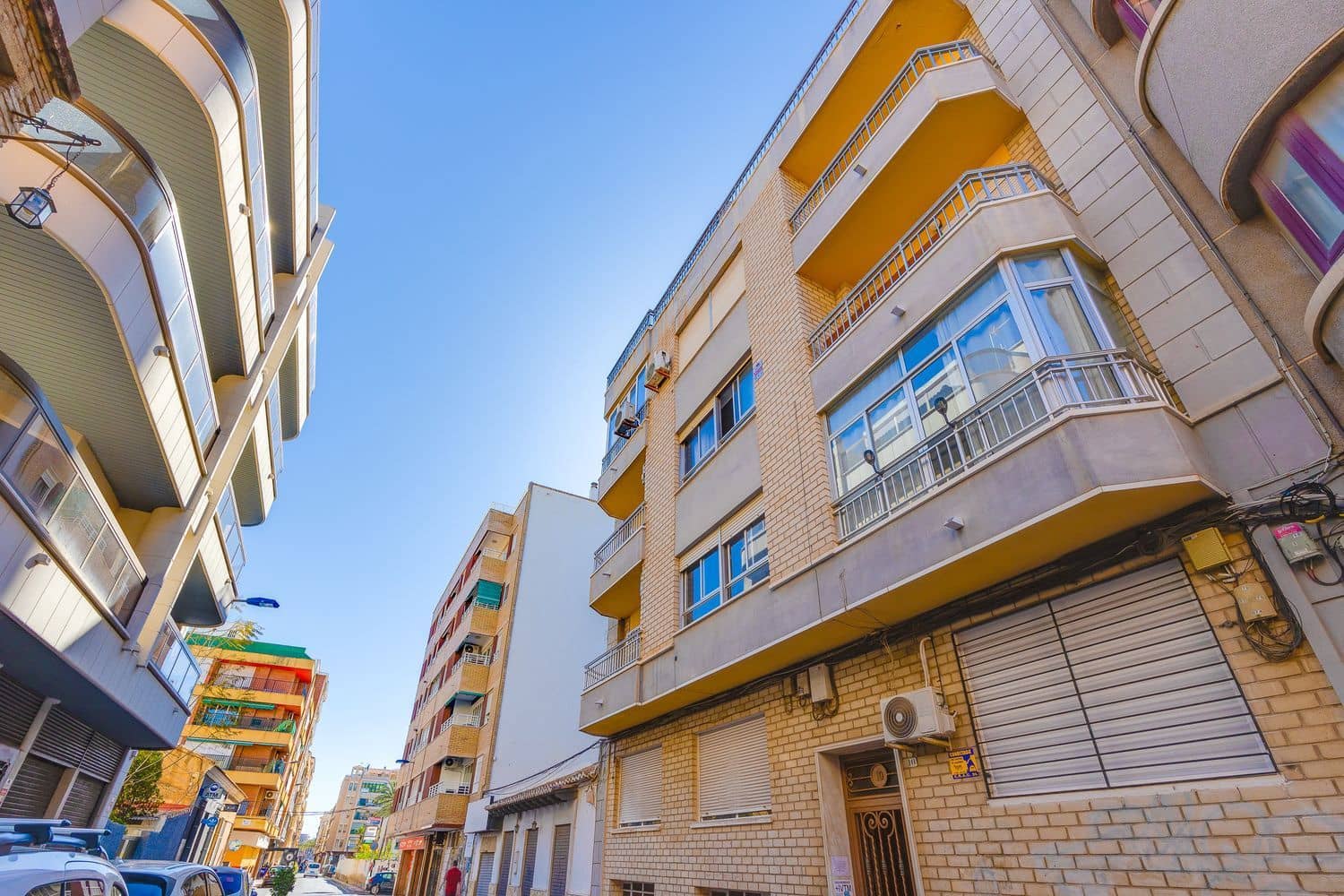 2 soverom Leilighet til salgs i Torrevieja med garasje - € 138 000 (Ref: 8945843)
