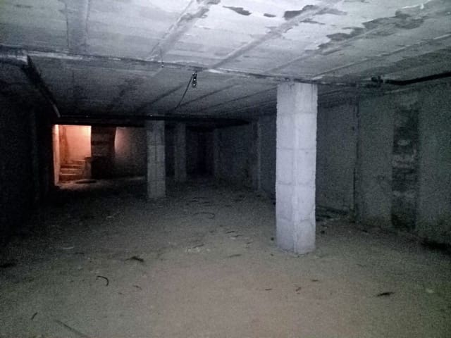 Local Commercial à vendre à Centro - Muelle Pesquero, Torrevieja - 156 000 € (Ref: 8969752)