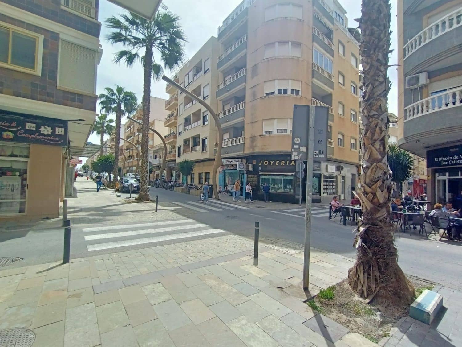 Local Commercial à vendre à Torrevieja - 156 000 € (Ref: 8969752)