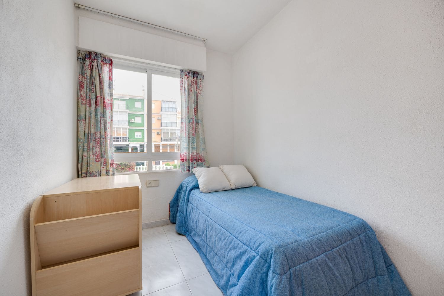 2 soveværelse Byhus til salg i La Veleta med garage - € 129.000 (Ref: 8980097)