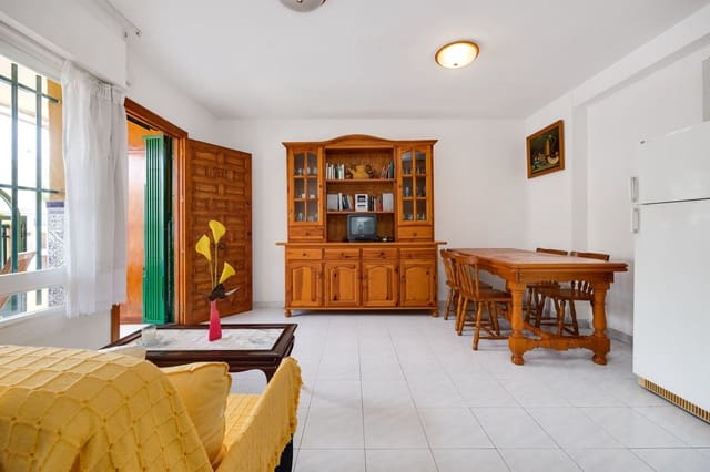 2 bedroom Townhouse for sale in La Veleta, Torrevieja with garage - € 129,000 (Ref: 8980097)