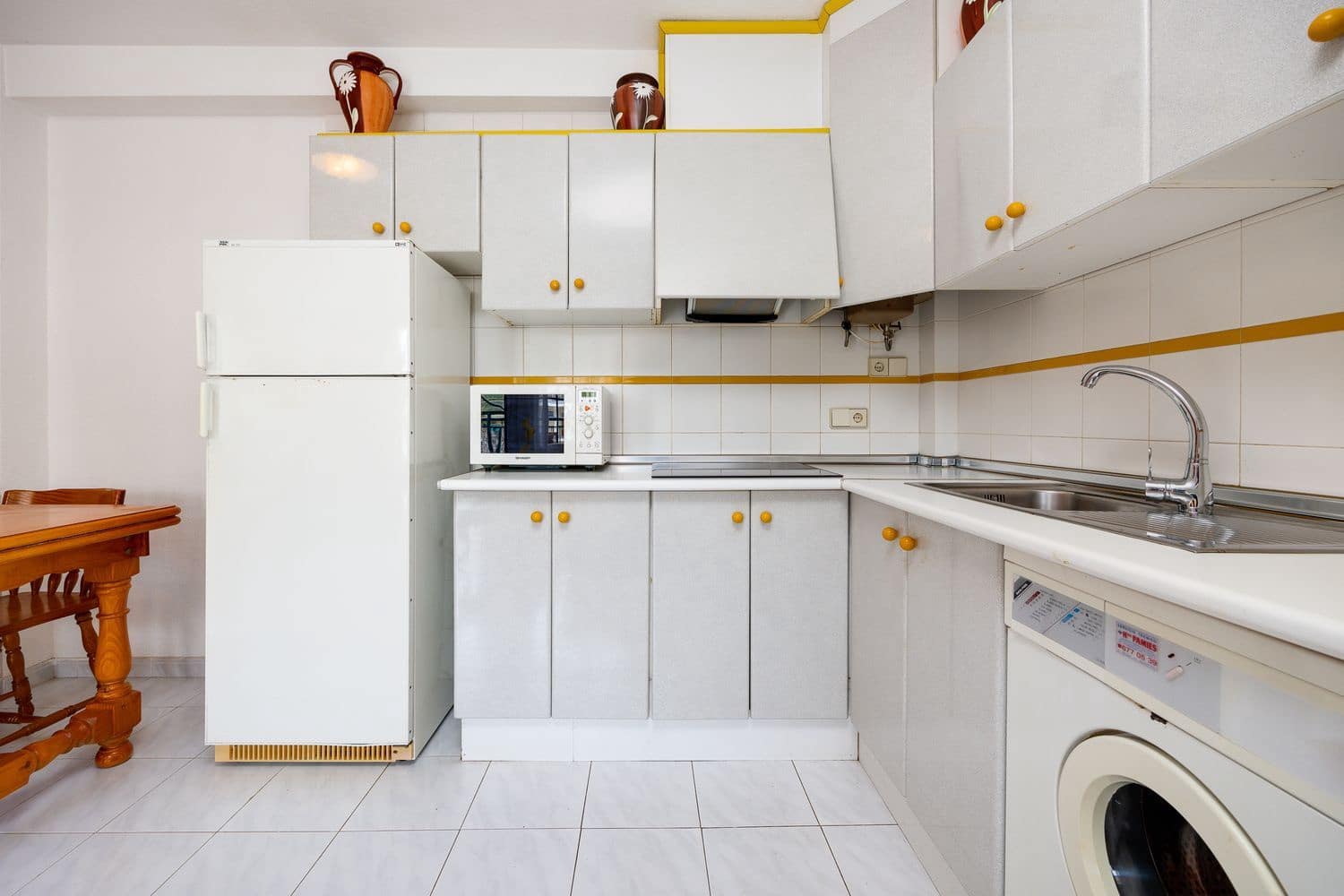 2 soveværelse Byhus til salg i La Veleta med garage - € 129.000 (Ref: 8980097)