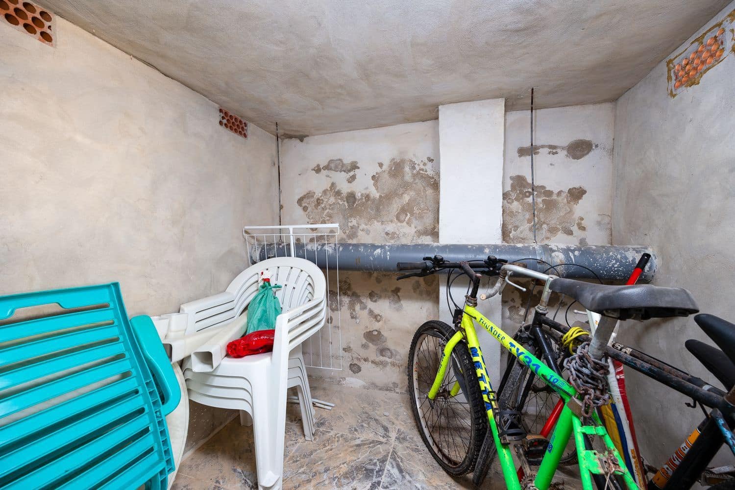 2 soveværelse Byhus til salg i La Veleta med garage - € 129.000 (Ref: 8980097)