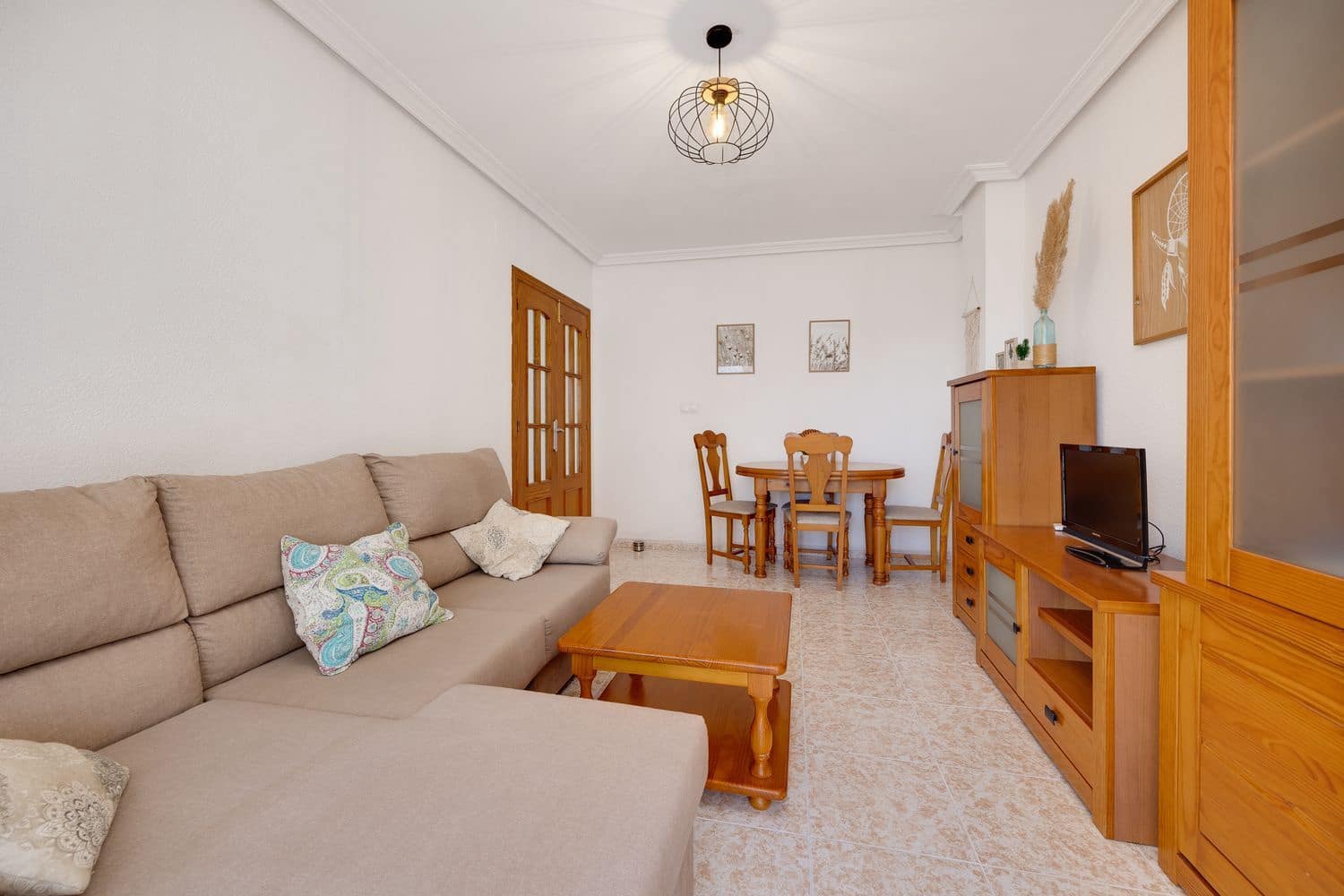 2 soveværelse Lejlighed til salg i Torrevieja med garage - € 139.900 (Ref: 9006693)