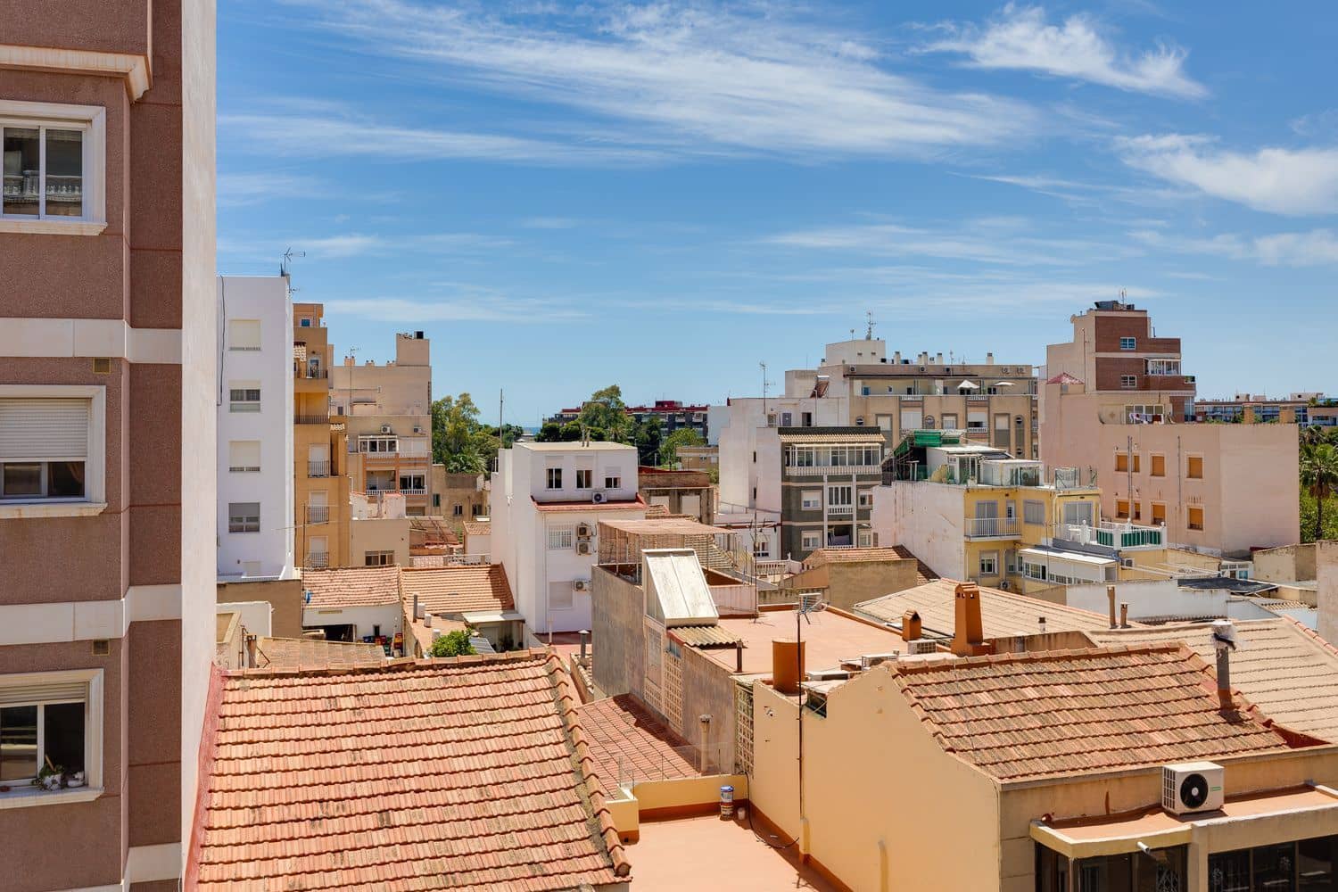 2 soveværelse Lejlighed til salg i Torrevieja med garage - € 139.900 (Ref: 9006693)