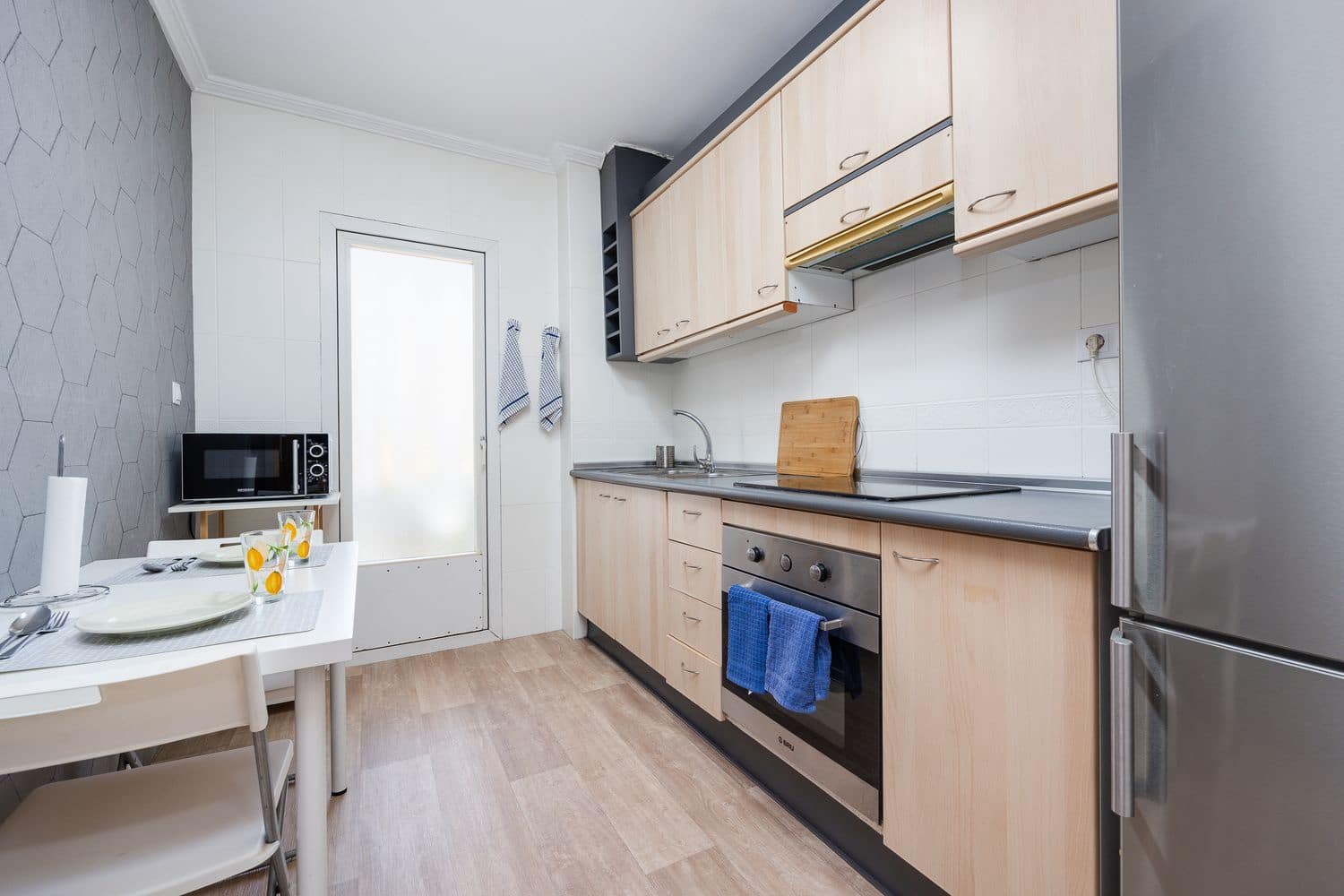 2 soveværelse Lejlighed til salg i Torrevieja med garage - € 139.900 (Ref: 9006693)